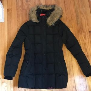 Tommy Hilfiger puffer winter jacket with hood